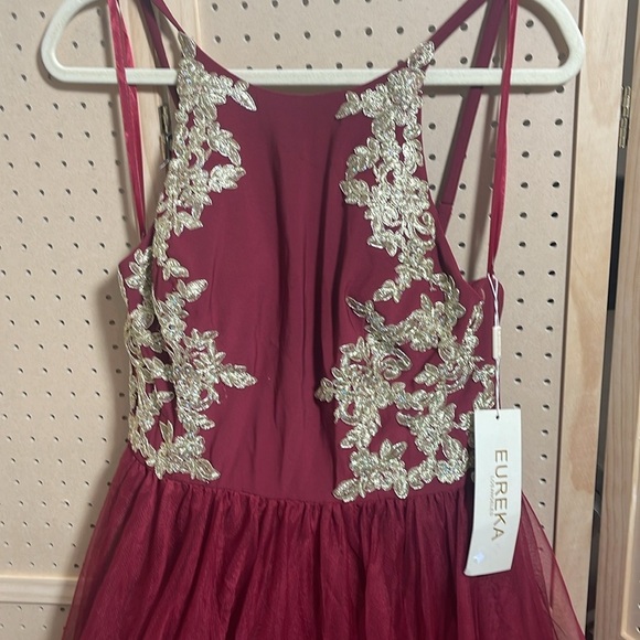 NWT Eureka large burgundy gown dress - Picture 4 of 11